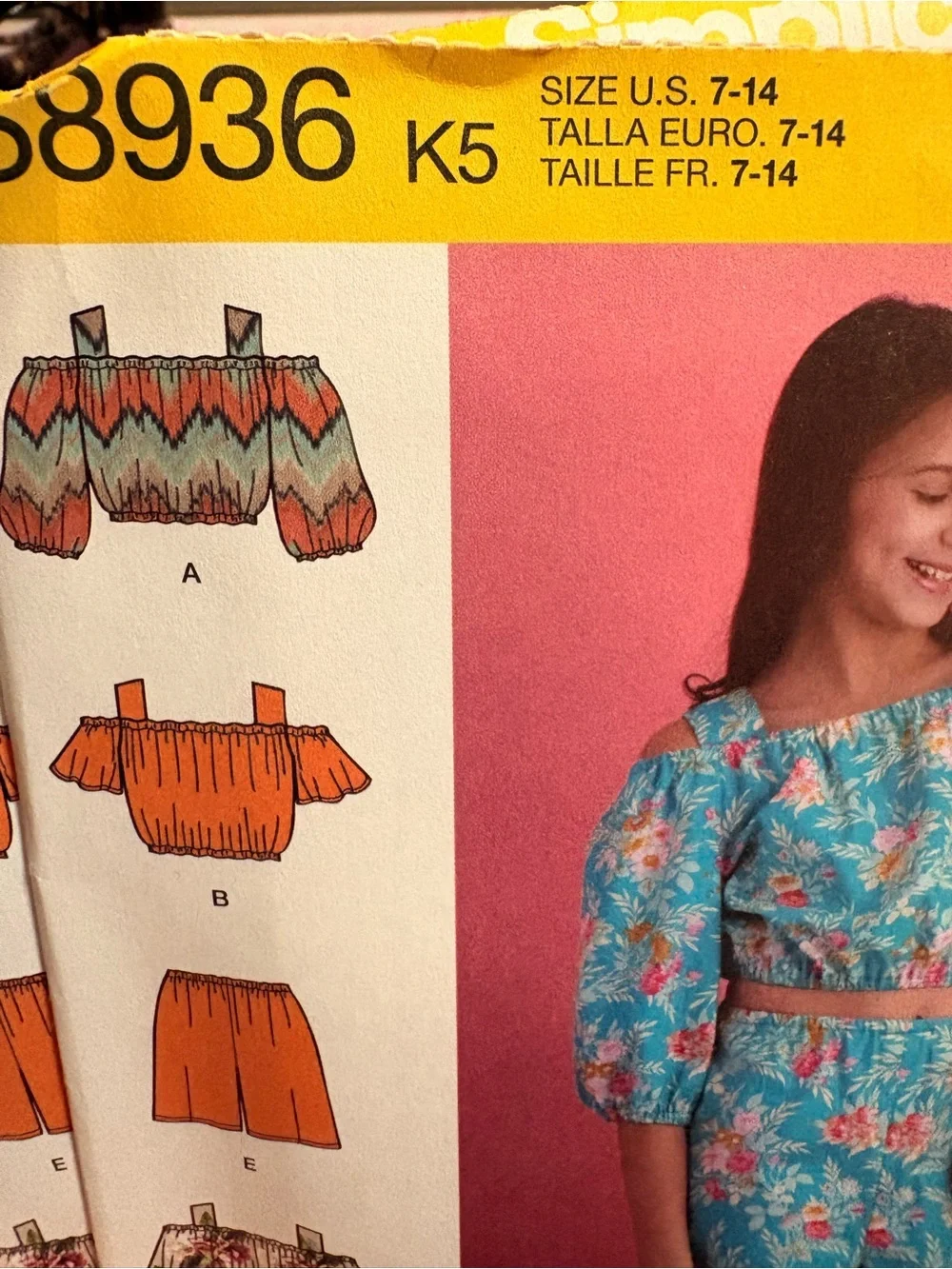 BN UNCUT SIMPLICITY 8936 K5 GIRLS SEWING PATTERNS CROP TOP PANTS SHORTS